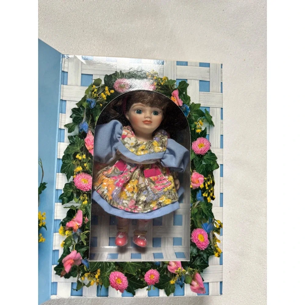 Marie Osmond Fine Porcelain Mothers Day Greeting Card Doll 1996 Limited Edition